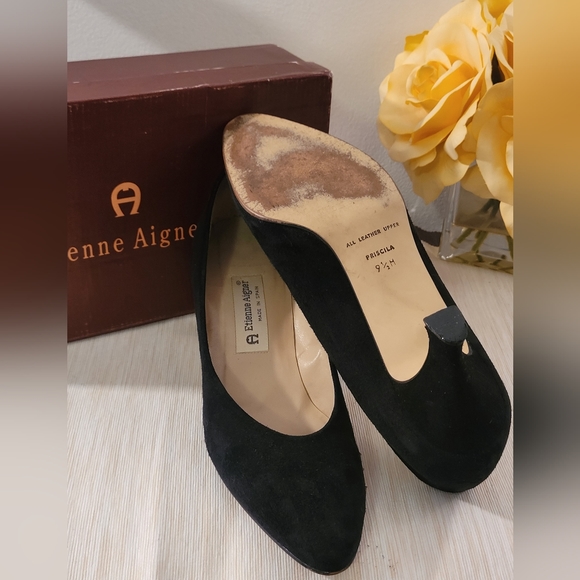Vintage Etienne Aigner classic black suede pumps Priscilla - Picture 6 of 13